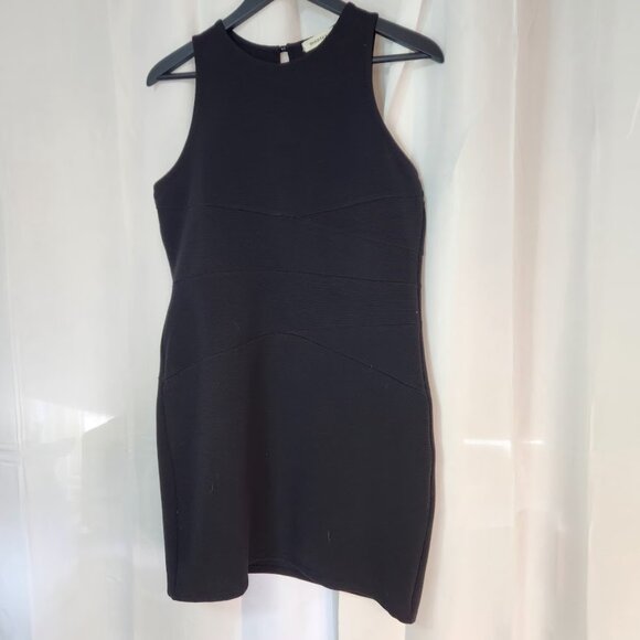 Black Form Fitting Monteau Dress - Size L - Picture 2 of 7